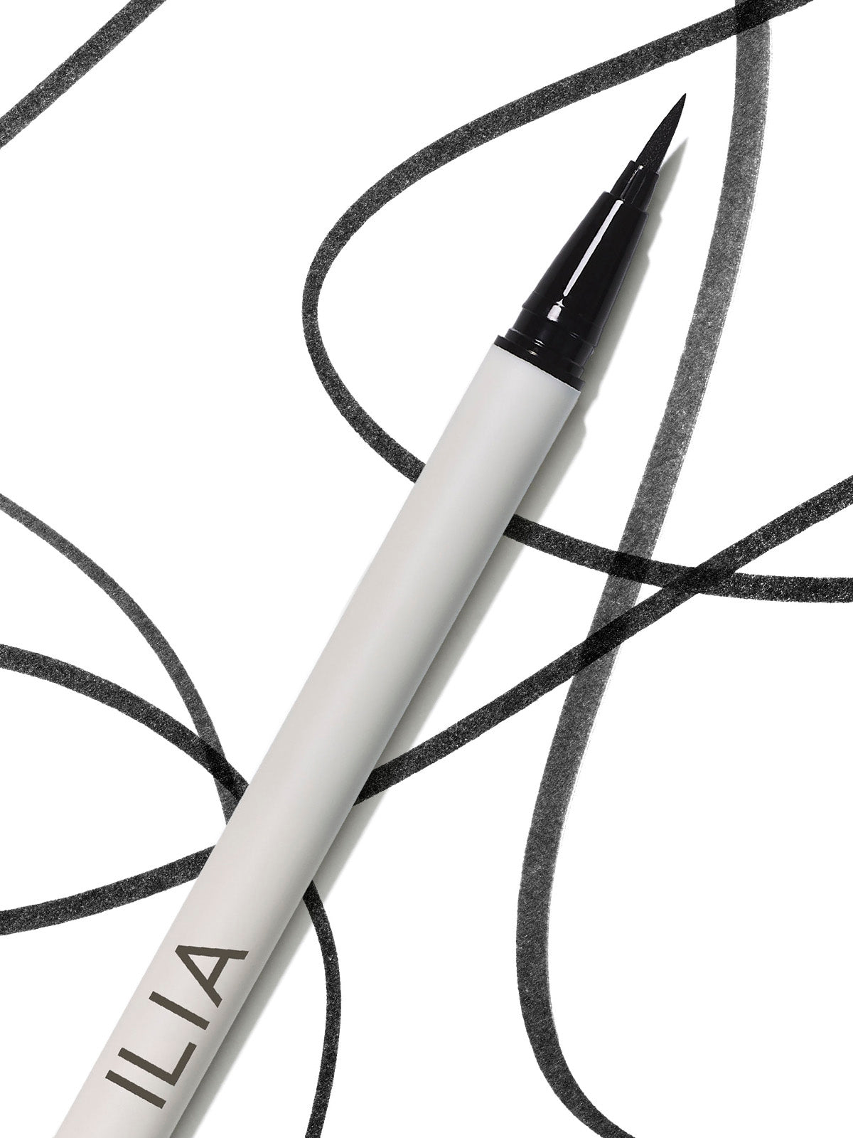 ILIA_LIQUID_LINER_RECROP_2.jpg