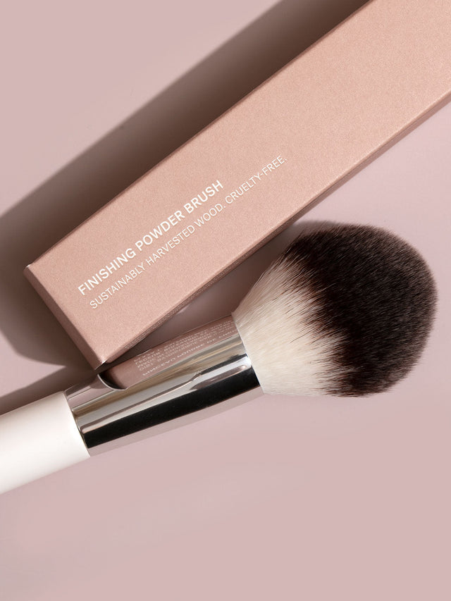 Powder_Brush_8f68461c-8fb1-4d65-8c4d-e5fb1fb7482a.jpg